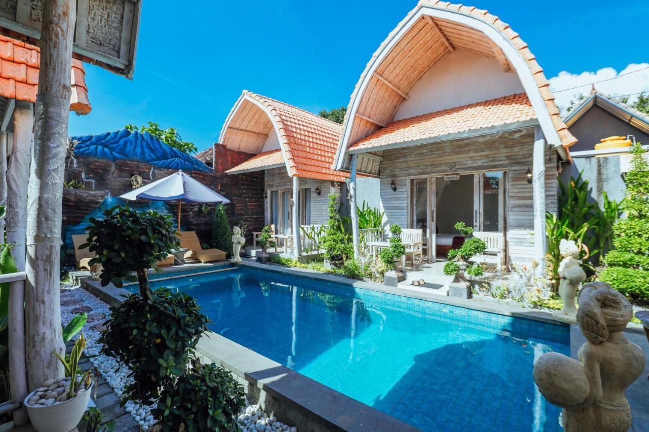 The Box Paradise Cottage Batununggul Exterior photo